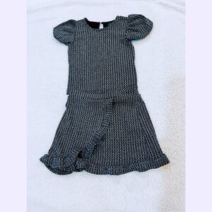PRIMARK girls set of 2 pieces top and skirt / size 3-5 years
